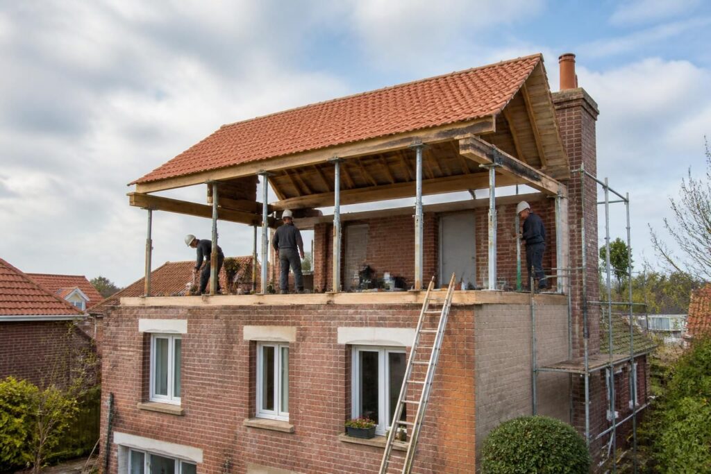 découvrez comment exhausser votre maison et surélever votre toit sans démolir, pour gagner de l'espace et valoriser votre habitat facilement et efficacement.